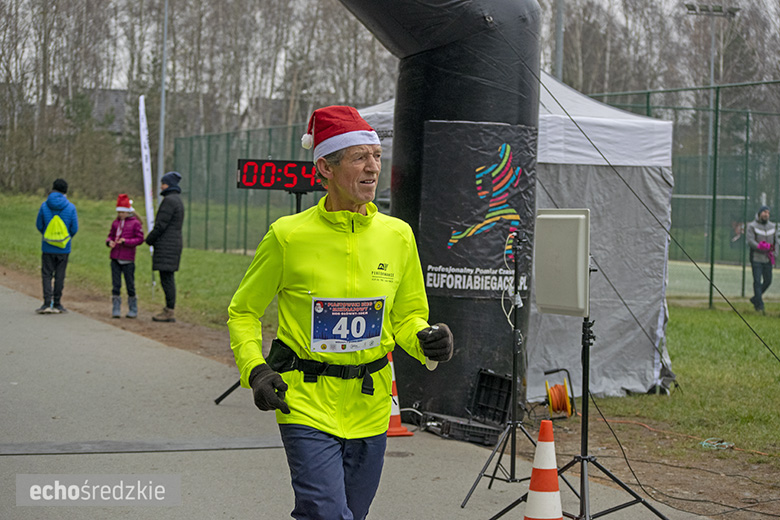 Mikołajkowy bieg w Wilkszynie