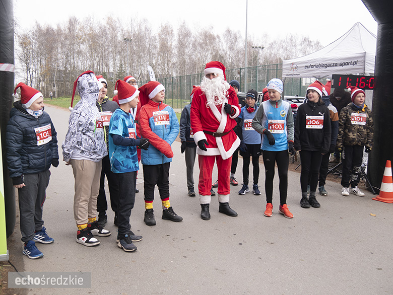 Mikołajkowy bieg w Wilkszynie