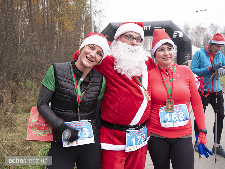 Mikołajkowy bieg w Wilkszynie