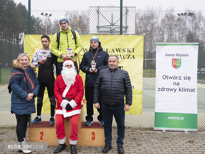 Mikołajkowy bieg w Wilkszynie