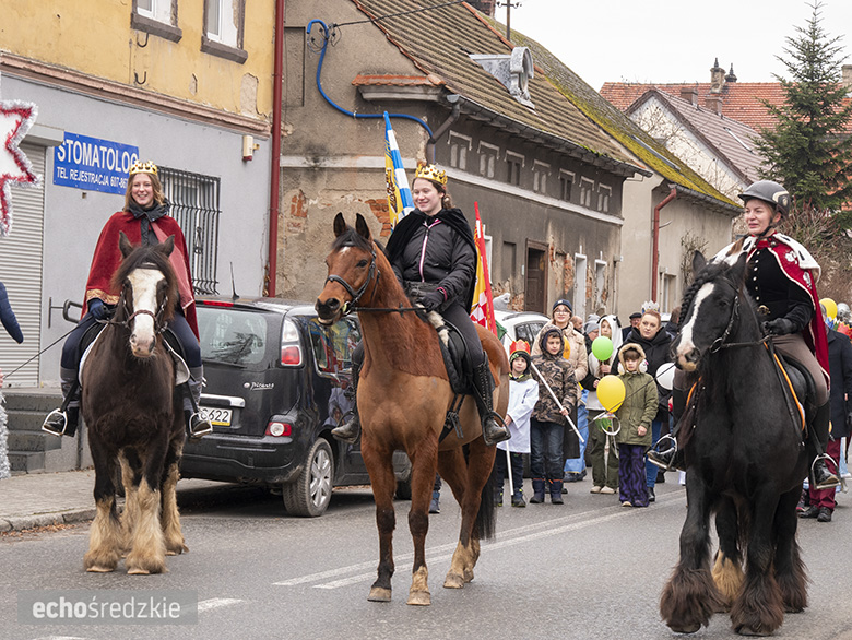 Orszak Trzech Króli przeszedł ulicami Lutyni