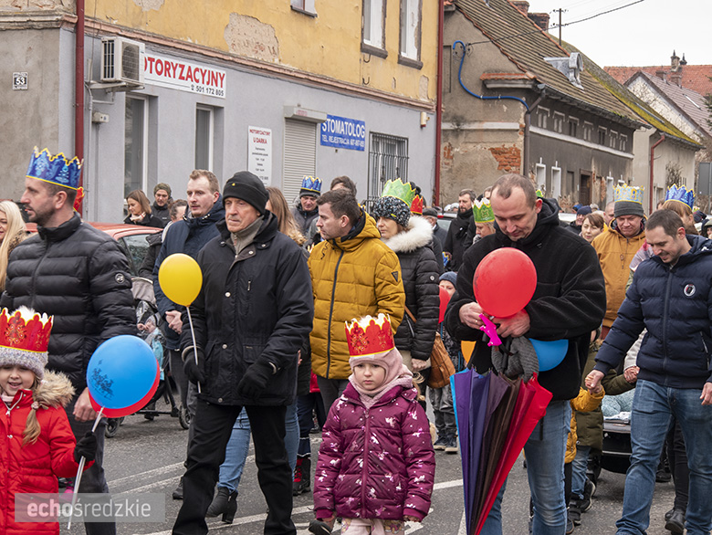 Orszak Trzech Króli przeszedł ulicami Lutyni