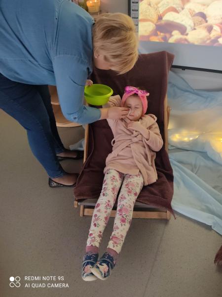 Dzień Kobiet w grupie Pszczółki