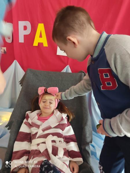 Dzień Kobiet w grupie Pszczółki