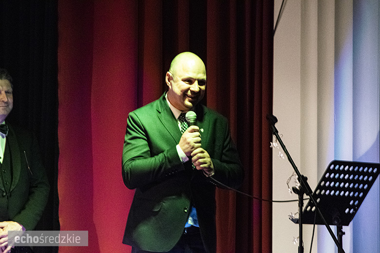 Dzień Kobiet z największymi przebojami Elvisa