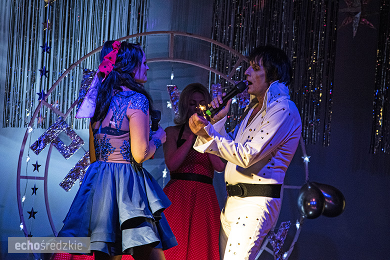 Dzień Kobiet z największymi przebojami Elvisa