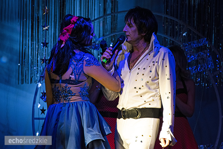 Dzień Kobiet z największymi przebojami Elvisa