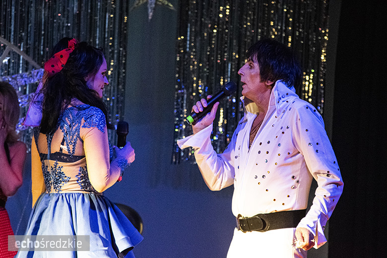 Dzień Kobiet z największymi przebojami Elvisa