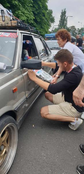 Przejechali dwoma polonezami ponad 8tys. kilometrów