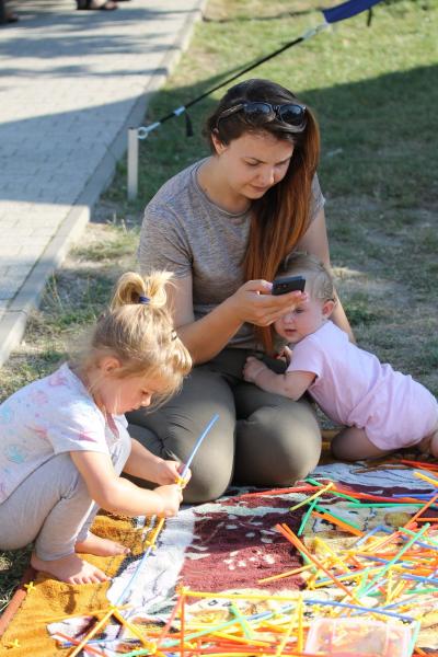 Lato z Komarami w Malczycach