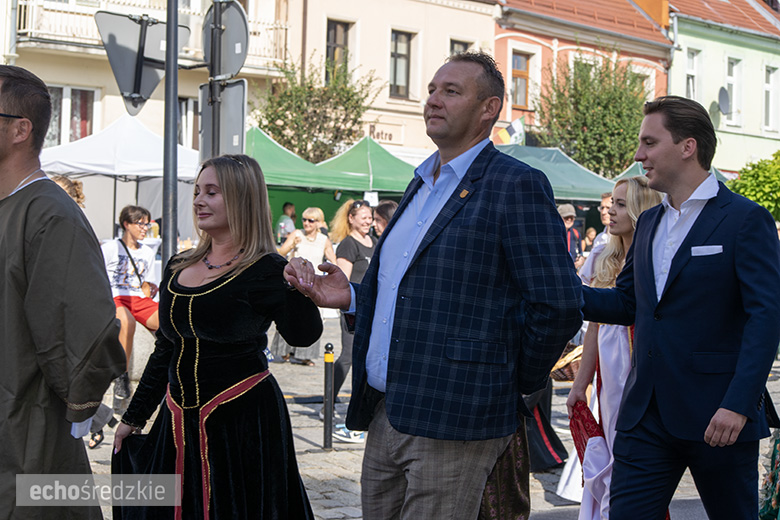 Deptanie winogron tradycyjnie rozpoczęło tegoroczne Święto Wina. Poznaliśmy Miss Winnego Grona
