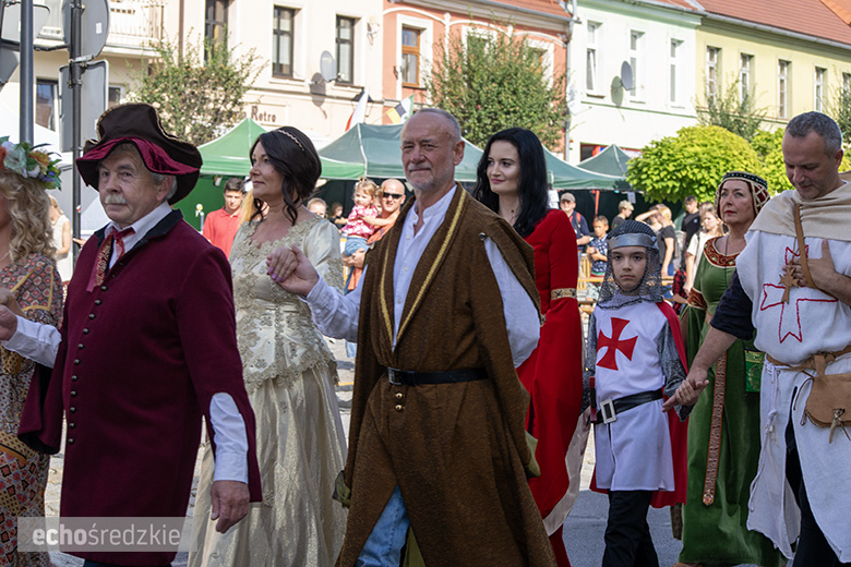 Deptanie winogron tradycyjnie rozpoczęło tegoroczne Święto Wina. Poznaliśmy Miss Winnego Grona
