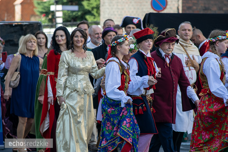Deptanie winogron tradycyjnie rozpoczęło tegoroczne Święto Wina. Poznaliśmy Miss Winnego Grona