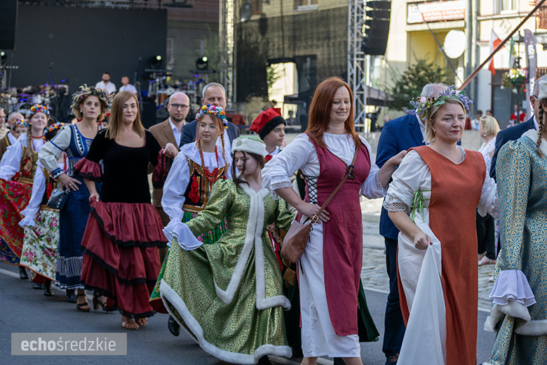Deptanie winogron tradycyjnie rozpoczęło tegoroczne Święto Wina. Poznaliśmy Miss Winnego Grona