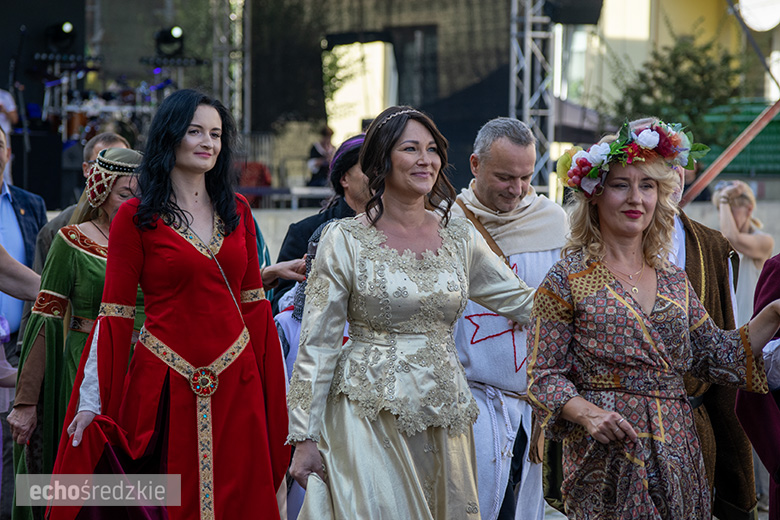 Deptanie winogron tradycyjnie rozpoczęło tegoroczne Święto Wina. Poznaliśmy Miss Winnego Grona