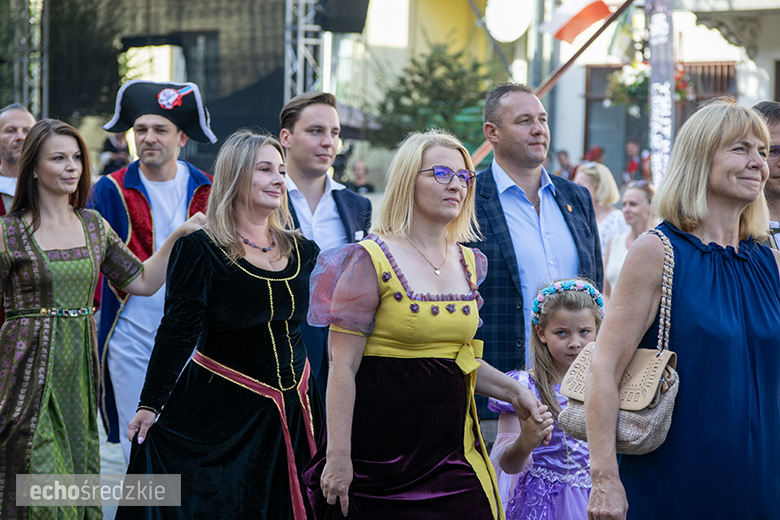 Deptanie winogron tradycyjnie rozpoczęło tegoroczne Święto Wina. Poznaliśmy Miss Winnego Grona