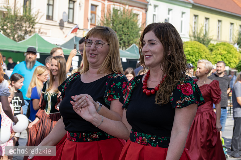 Deptanie winogron tradycyjnie rozpoczęło tegoroczne Święto Wina. Poznaliśmy Miss Winnego Grona