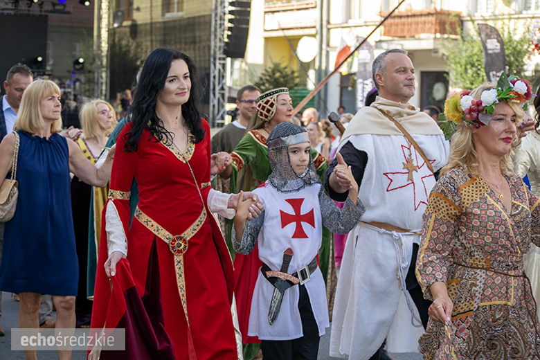 Deptanie winogron tradycyjnie rozpoczęło tegoroczne Święto Wina. Poznaliśmy Miss Winnego Grona