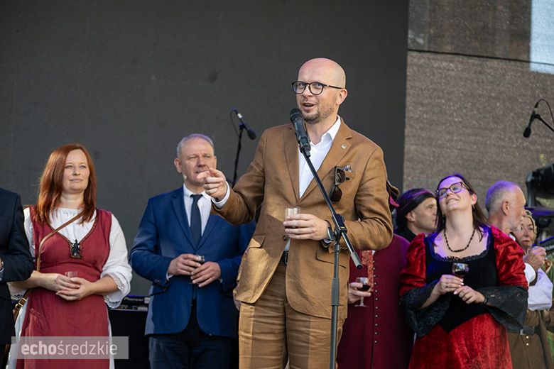 Deptanie winogron tradycyjnie rozpoczęło tegoroczne Święto Wina. Poznaliśmy Miss Winnego Grona