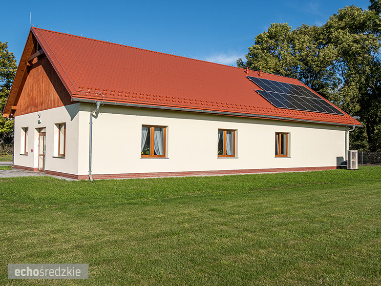 Oficjalne otwarcie świetlicy wiejskiej w Wichrowie