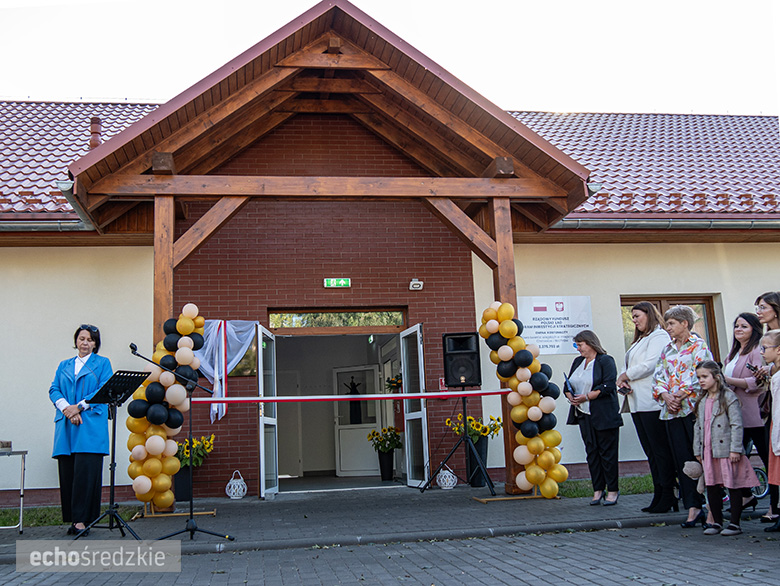 Oficjalne otwarcie świetlicy wiejskiej w Wichrowie