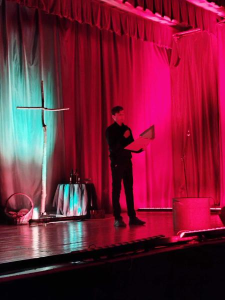 Przedstawienie w GOK Kostomłoty