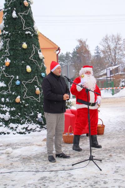 Udanińska choinka rozbłysnęła już swoim blaskiem!