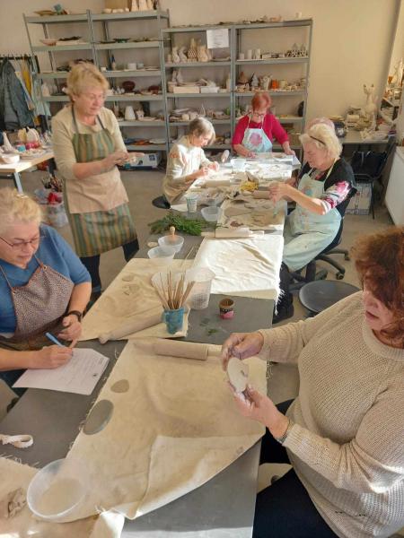 Świąteczne Elfy zaangażowały Seniorów w świąteczne przygotowania!
