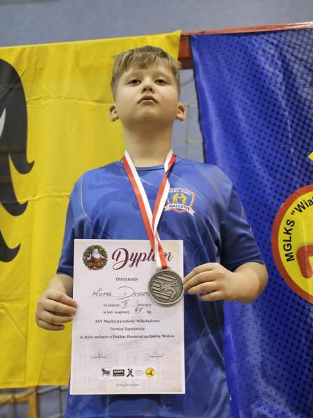 Zapaśnicy wrócili z medalami