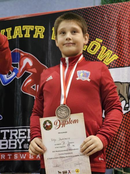 Zapaśnicy wrócili z medalami