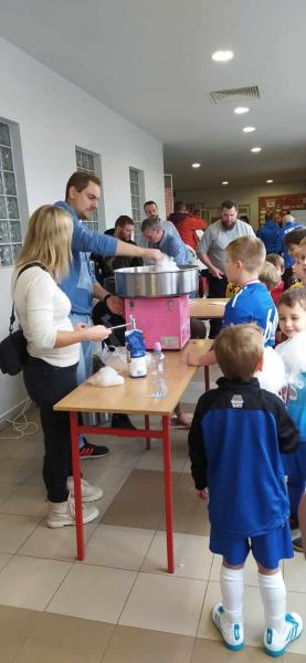 Turniej został rozegrany na dwóch specjalnie przygotowanych boiskach