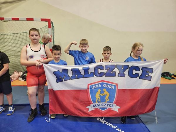 Turniej zapaśniczy w Pieszycach