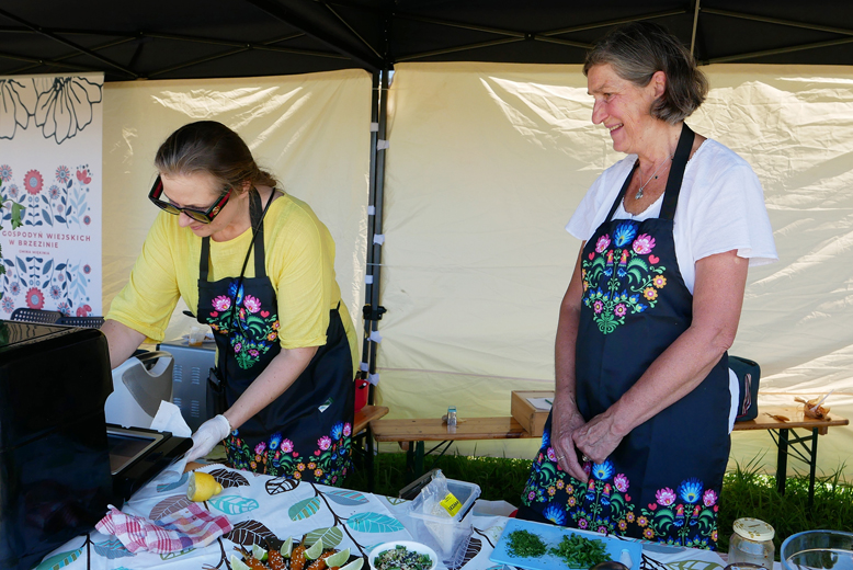 Wyłoniono mistrzów dania z miodem. W Lutyni odbył się Miodowy Piknik