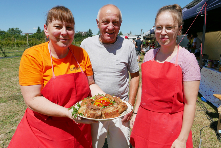 Wyłoniono mistrzów dania z miodem. W Lutyni odbył się Miodowy Piknik