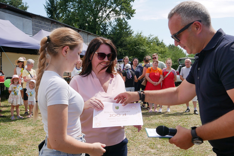 Wyłoniono mistrzów dania z miodem. W Lutyni odbył się Miodowy Piknik