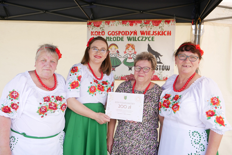 Wyłoniono mistrzów dania z miodem. W Lutyni odbył się Miodowy Piknik