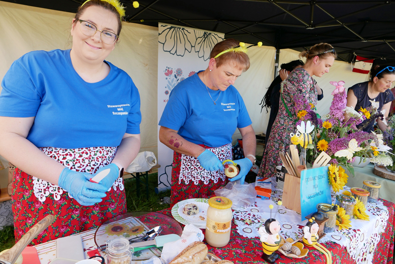 Wyłoniono mistrzów dania z miodem. W Lutyni odbył się Miodowy Piknik