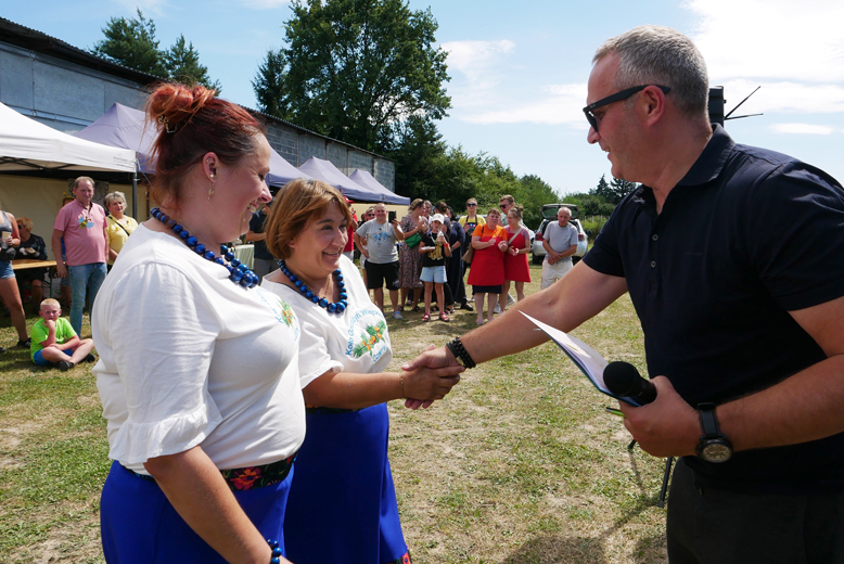 Wyłoniono mistrzów dania z miodem. W Lutyni odbył się Miodowy Piknik