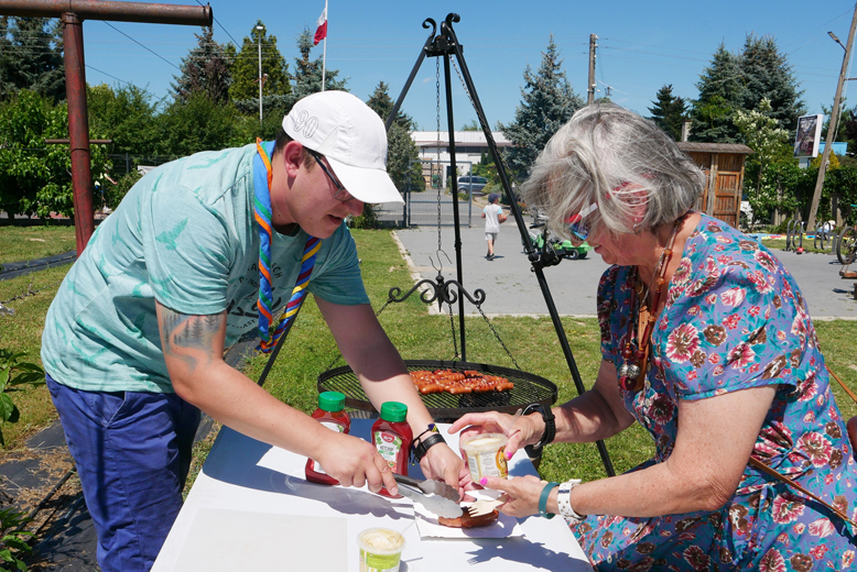 Wyłoniono mistrzów dania z miodem. W Lutyni odbył się Miodowy Piknik
