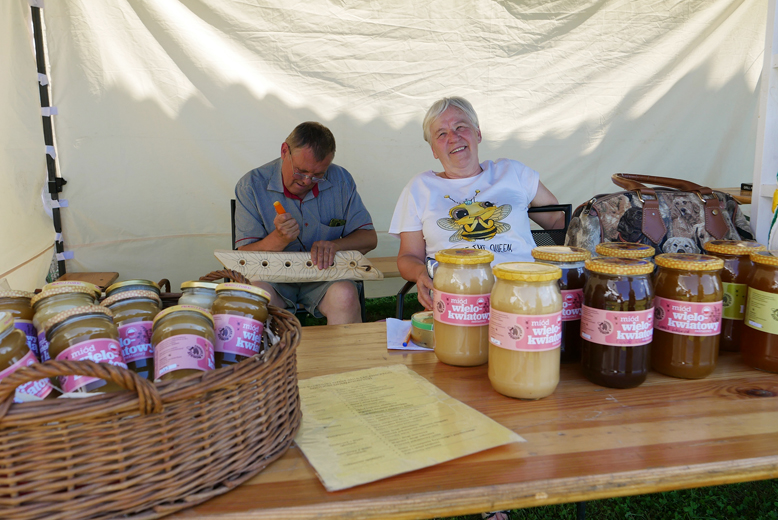 Wyłoniono mistrzów dania z miodem. W Lutyni odbył się Miodowy Piknik