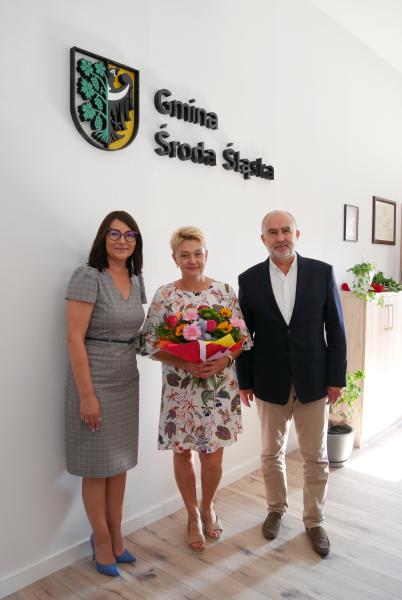 Pogratulowano nauczycielom, którzy właśnie zdali egzamin na stopień nauczyciela mianowanego