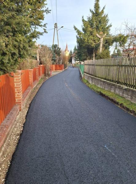 Kolejny tydzień z inwestycjami drogowymi na terenie Gminy Udanin