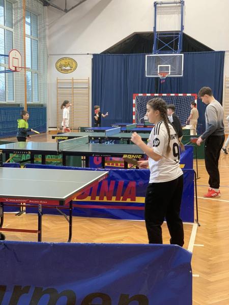 Turniej tenisa stołowego