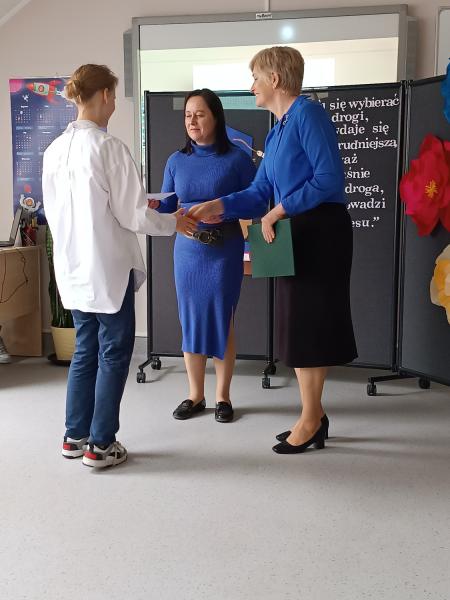 Wręczenie listów gratulacyjnych dla stypendystów