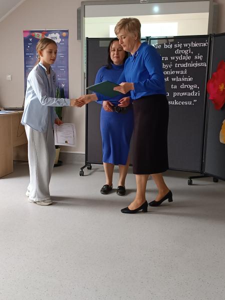 Wręczenie listów gratulacyjnych dla stypendystów