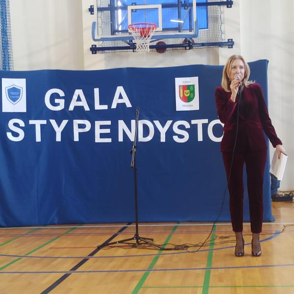 Wręczenie listów gratulacyjnych dla stypendystów