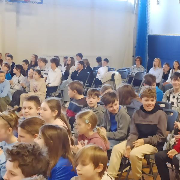 Wręczenie listów gratulacyjnych dla stypendystów