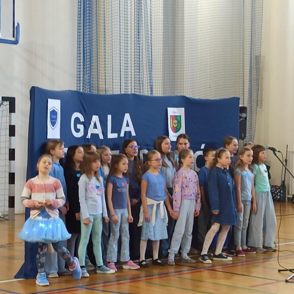 Wręczenie listów gratulacyjnych dla stypendystów