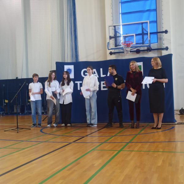 Wręczenie listów gratulacyjnych dla stypendystów