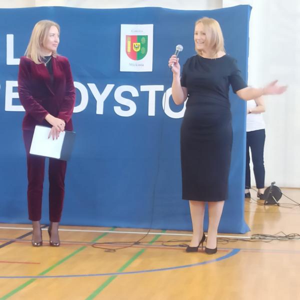 Wręczenie listów gratulacyjnych dla stypendystów